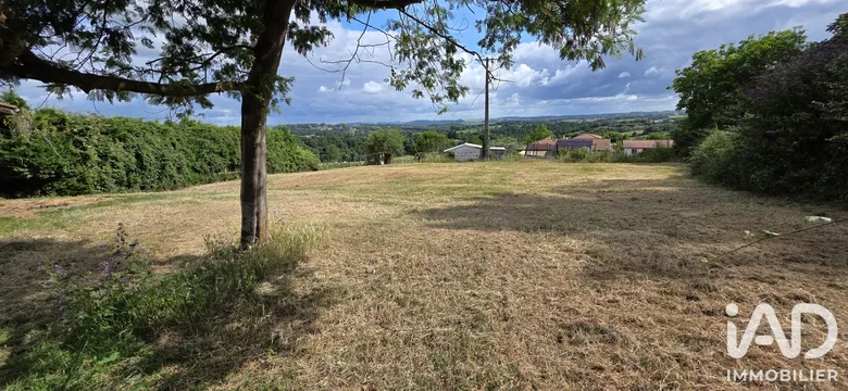 Terrain à bâtir à Luxe-Sumberraute (64120) · 70 000 €