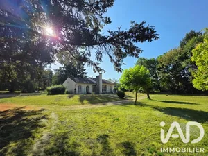 Village house in Saint-Aubin-sur-Loire (71140)