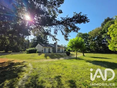 Village house in Saint-Aubin-sur-Loire (71140)