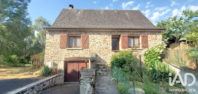 Traditional house in Soursac (19550)