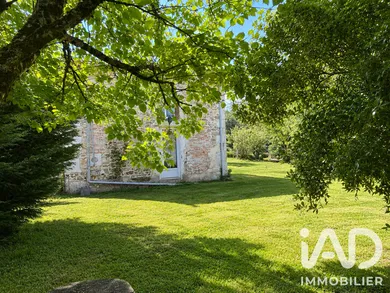 Maison de campagne à Ambernac (16490)