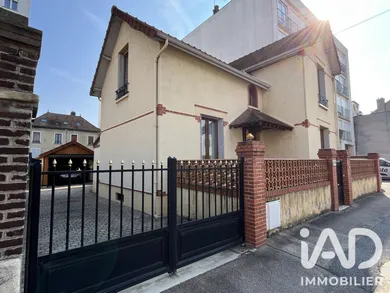 House in Troyes (10000)
