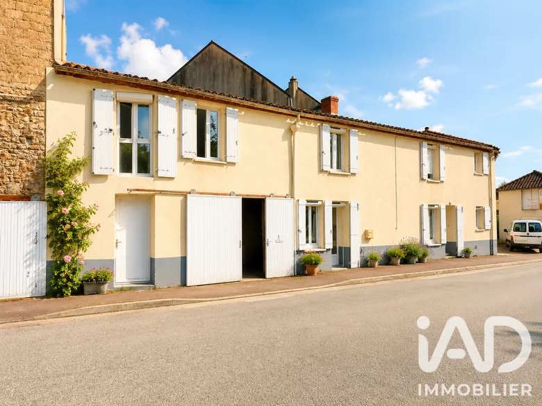 Maison 6 pièces 99 m² · à Le Poiré-sur-Vie · 99,3 m² · 125 000 €