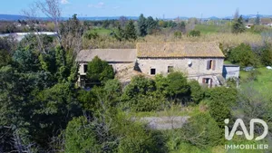 Farm in Lapalud (84840)