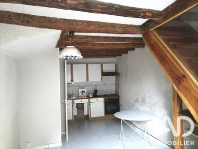 Townhouse in Pérignat-lès-Sarliève (63170)