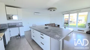 Apartment in Villeneuve-le-Roi (94290)