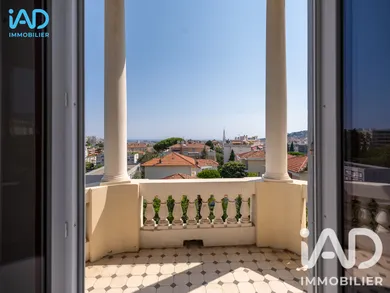 Appartement à Nice (06100)