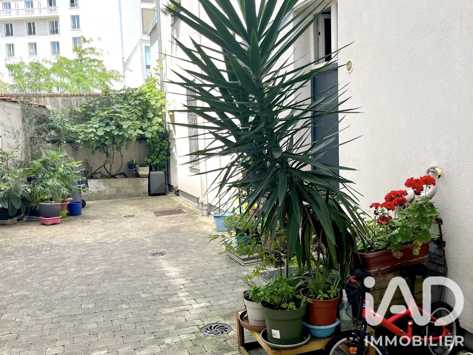 Vente appartement à Puteaux (92800) : studio 1 pièce 25 m² - 2005816