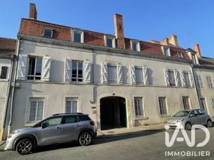 Apartment in Saint-Amand-Montrond (18200)