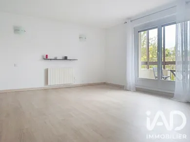 Apartment in Thiais (94320)