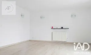 Apartment in Thiais (94320)