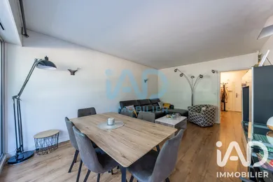 Apartment in Chevilly-Larue (94550)