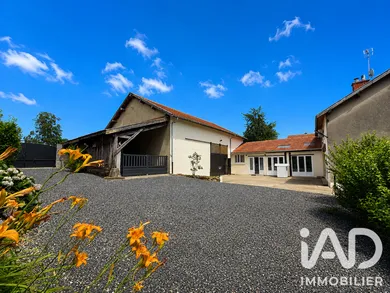 Maison de campagne à Charmont (51330)