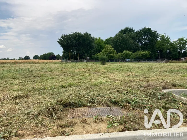 Terrain à bâtir à Montech (82700) · 82 700 €