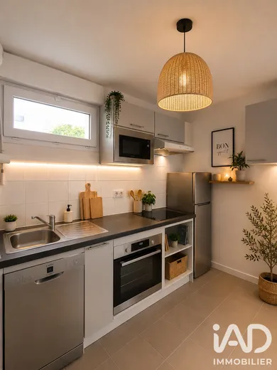 Apartment in Cenon (33150)