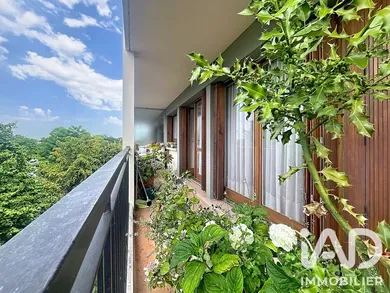 Apartment in Carrières-sur-Seine (78420)