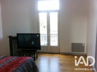 Immeuble à Coutras (33230)