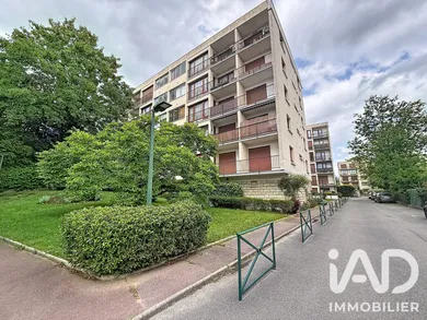 Apartment in Vaucresson (92420)
