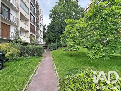 Apartment in Vaucresson (92420)