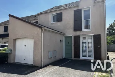 Maison à Combs-la-Ville (77380)