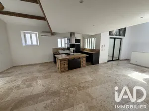 Apartment in Aramon (30390)