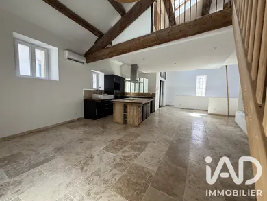 Apartment in Aramon (30390)