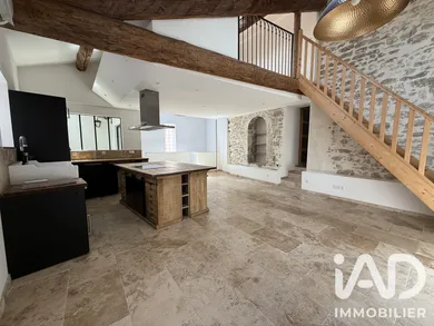 Apartment in Aramon (30390)