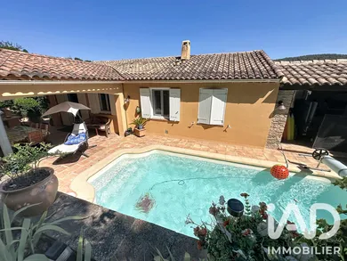 Maison traditionnelle à Carnoux-en-Provence (13470)