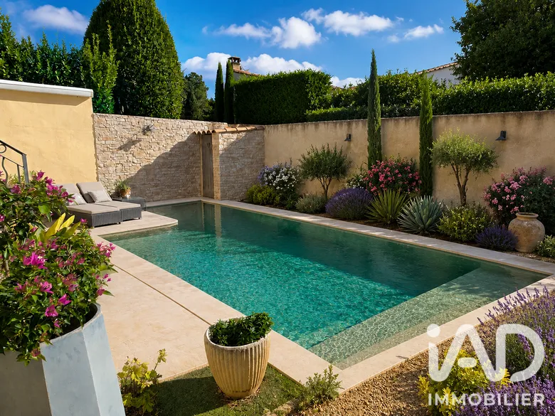 Maison 7 pièces 145 m² · à Maussane les Alpilles · 145 m² · 548 000 €