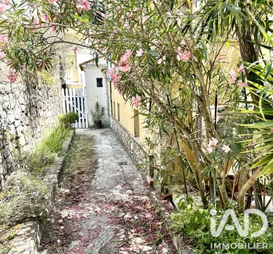 Maison à Châteauneuf-Grasse (06740)