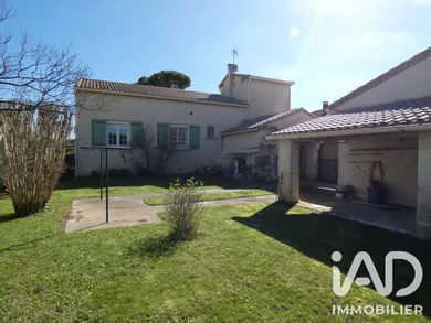 Maison traditionnelle à Lapalud (84840)
