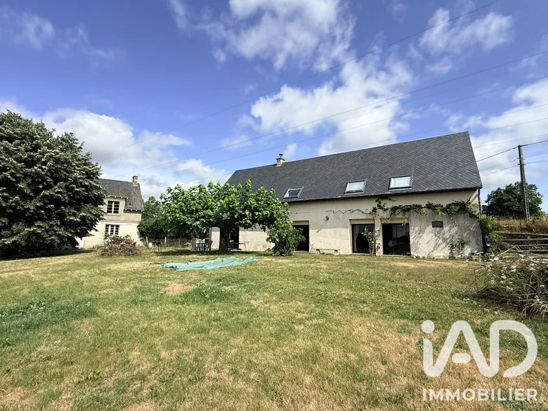 Maison 10 pièces 345 m² · à Sarroux - Saint Julien · 345 m² · 195 000 €