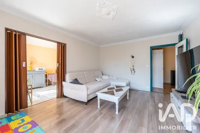 Apartment in Chevilly-Larue (94550)