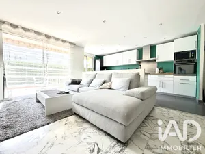 Apartment in Saint-Laurent-du-Var (06700)
