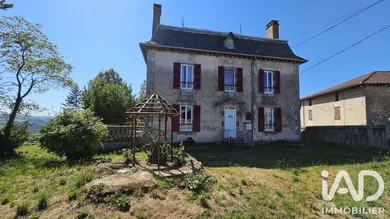Mansion in Saint-Étienne-de-Maurs (15600)