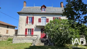 Mansion in Saint-Étienne-de-Maurs (15600)