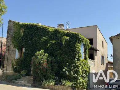 Village house in Sabran (30200)
