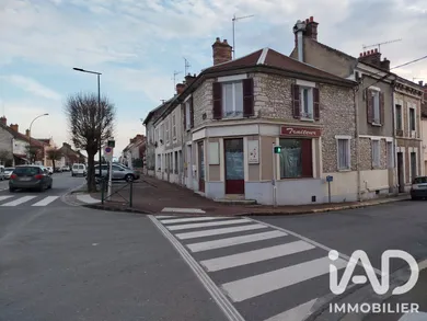 Commercial walls in Souppes-sur-Loing (77460)