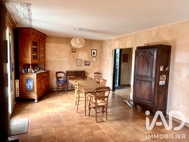 Maison 6 pièces 126 m² · à Cauffry · 126 m² · 220 000 €