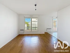 Apartment in Sotteville-lès-Rouen (76300)