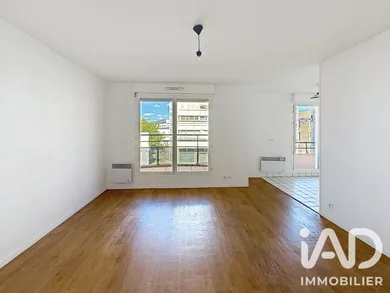 Apartment in Sotteville-lès-Rouen (76300)
