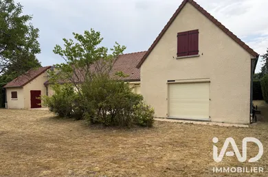 House in Maintenon (28130)