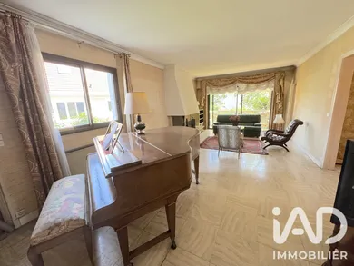 Mansion in Mitry-Mory (77290)