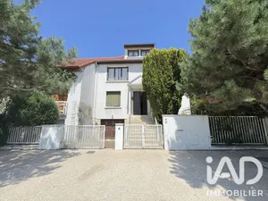 Mansion in Mitry-Mory (77290)