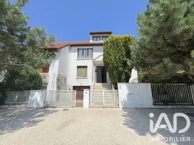 Mansion in Mitry-Mory (77290)