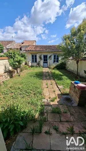 Townhouse in Moissac (82200)