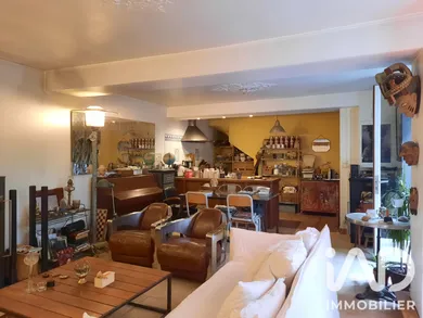 Duplex in Fontainebleau (77300)