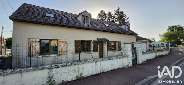 Maison 4 pièces 141 m² · à Lorris · 140,7 m² · 149 000 €