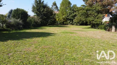 Terrain à bâtir à Luzinay (38200)