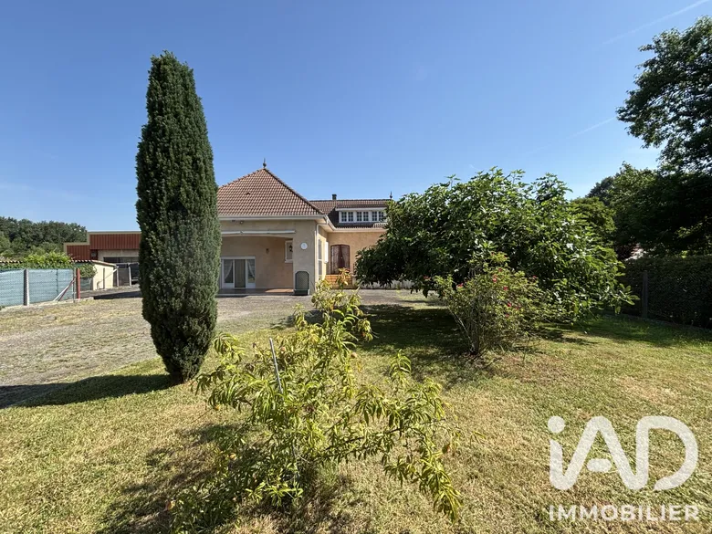 Maison 5 pièces 151 m² · à Labarthe-Inard · 151 m² · 195 000 €